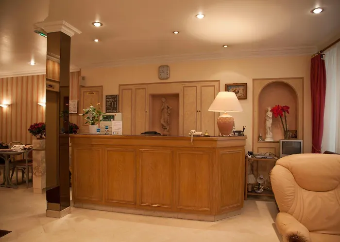 Hôtel des Pyrénées - Entre Bastille et Nation Paris